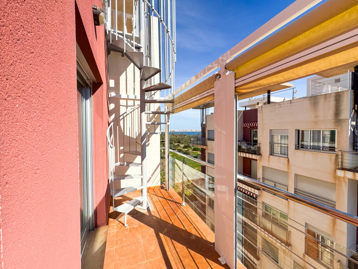Se vende Ático de 2 dormitorios en Costa Blanca, Alicante, España