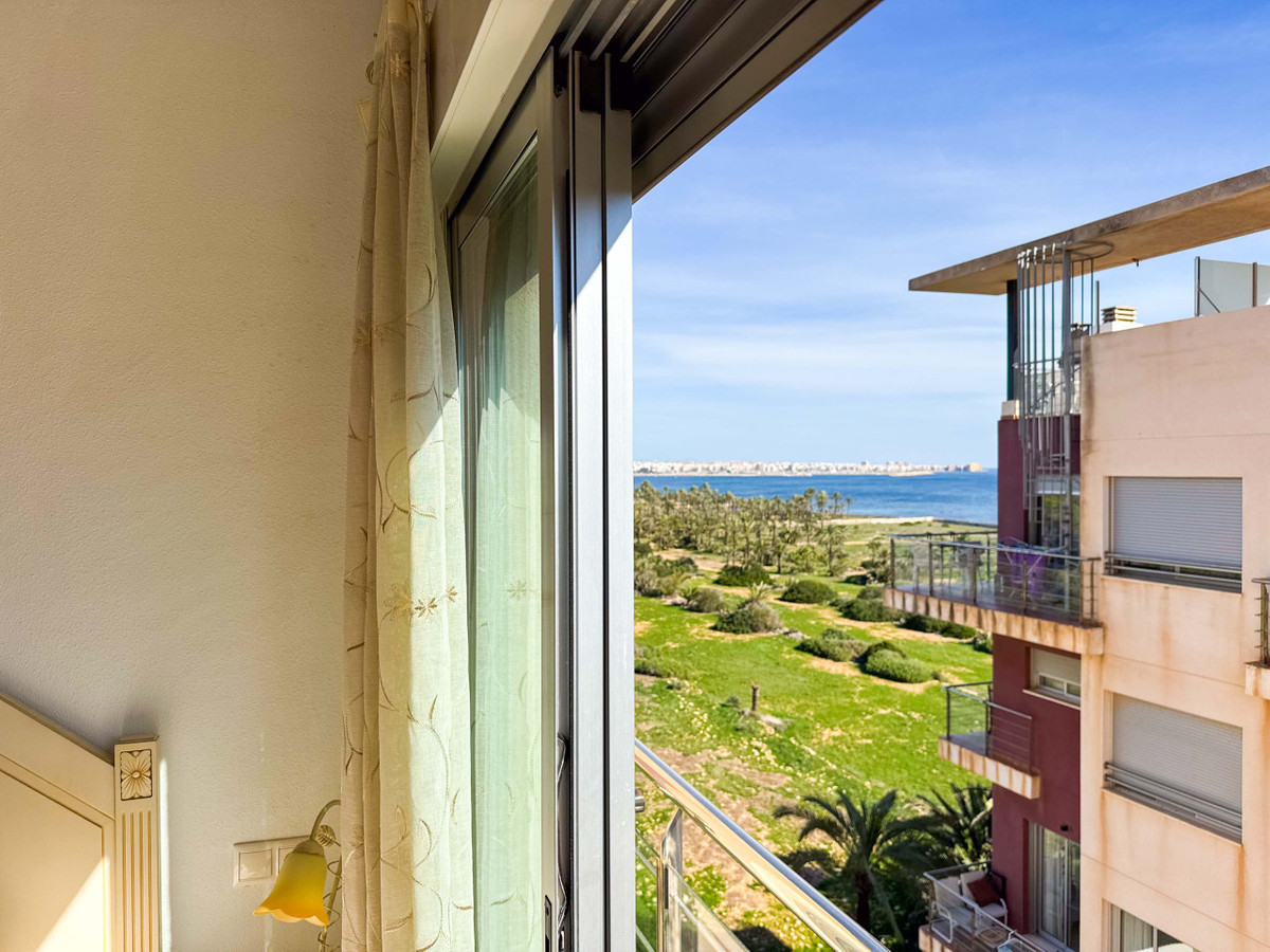 Se vende Ático de 2 dormitorios en Costa Blanca, Alicante, España