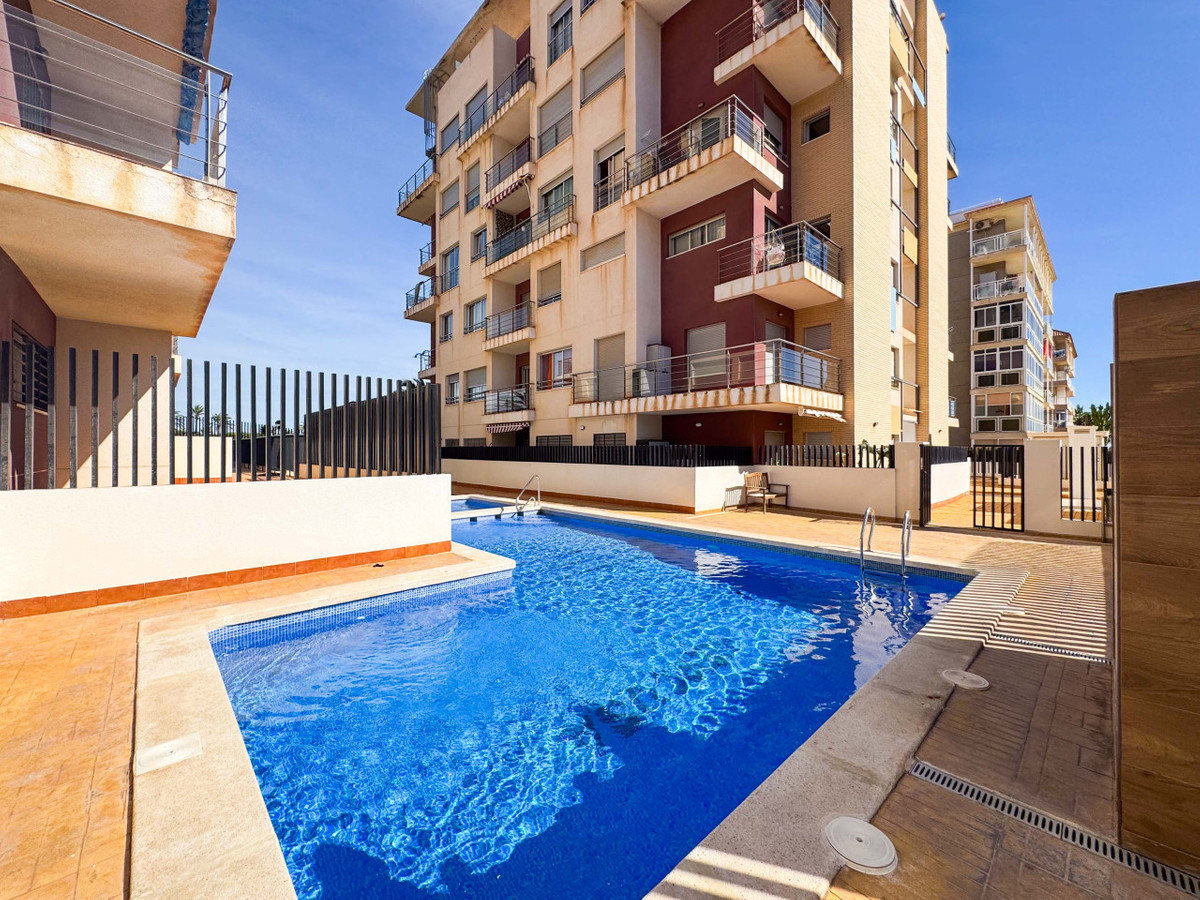 Se vende Ático de 2 dormitorios en Costa Blanca, Alicante, España