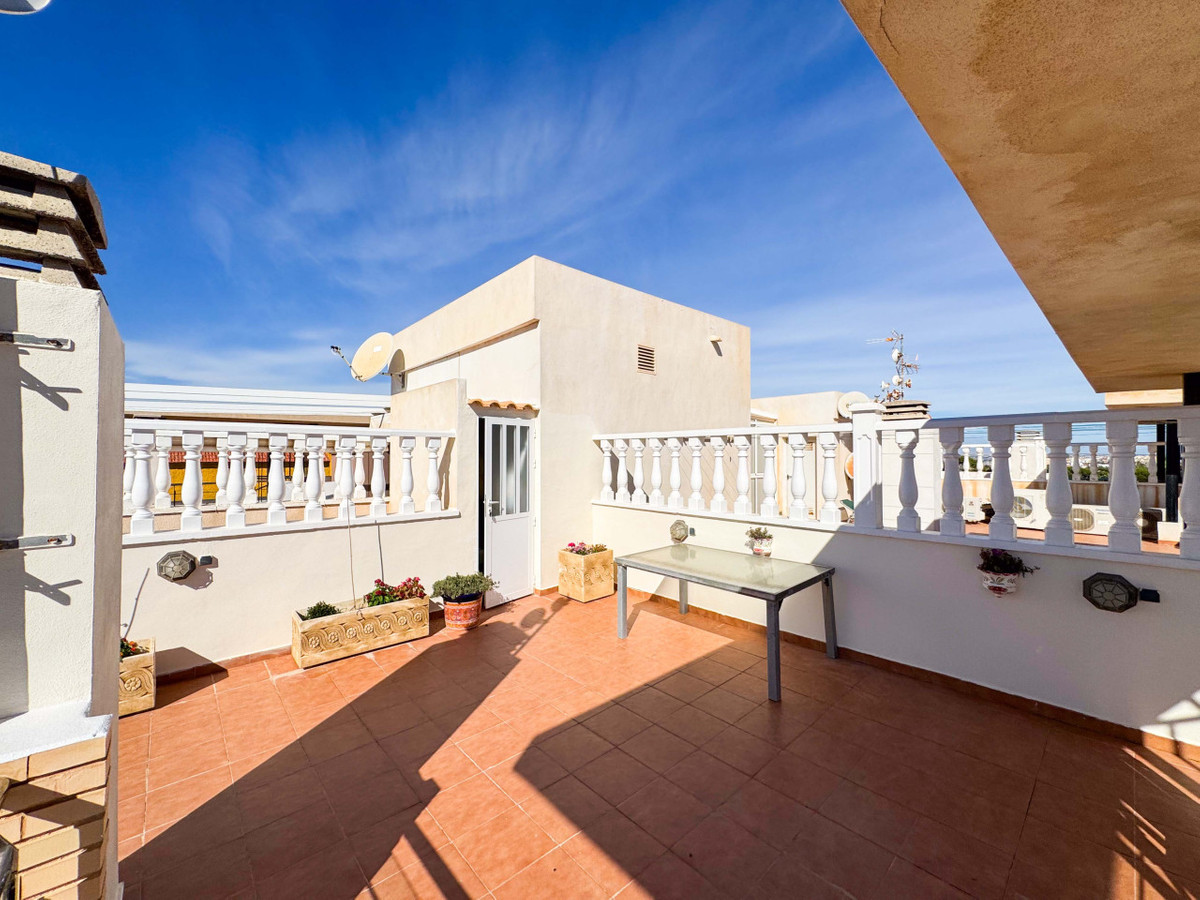 Se vende Ático de 2 dormitorios en Costa Blanca, Alicante, España