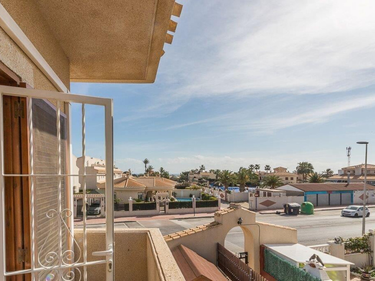 3 Bed Townhouse for sale in Playa Flamenca Costa Blanca, Alicante, Spain