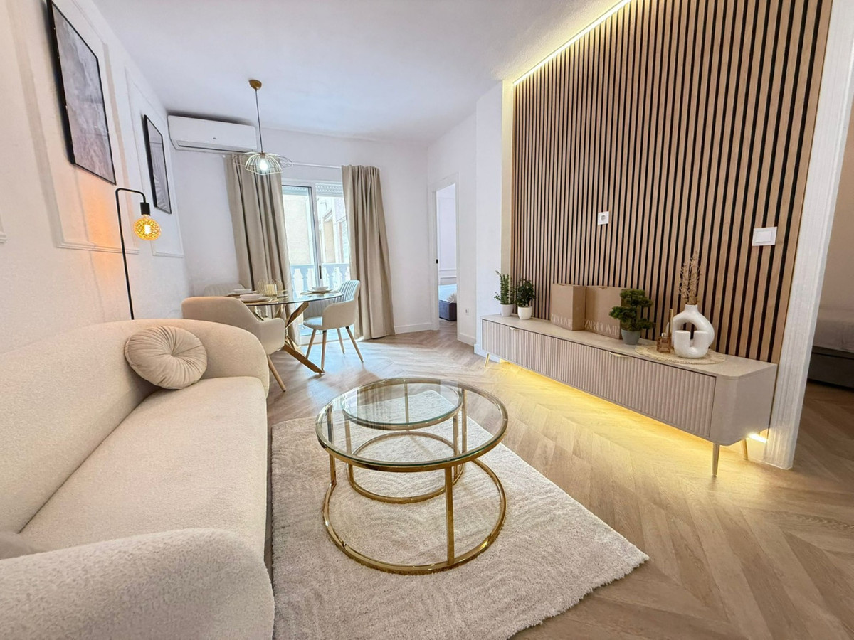 Se vende Apartamento Planta Media de 2 dormitorios en Costa Blanca, Alicante, España