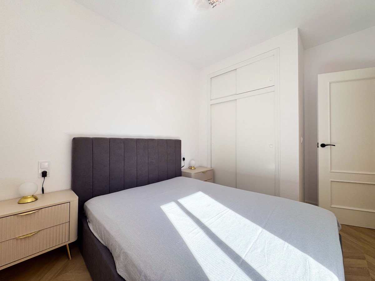 Se vende Apartamento Planta Media de 2 dormitorios en Costa Blanca, Alicante, España