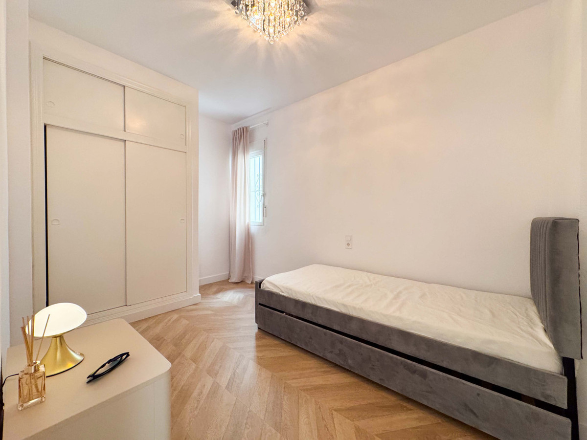 Se vende Apartamento Planta Media de 2 dormitorios en Costa Blanca, Alicante, España