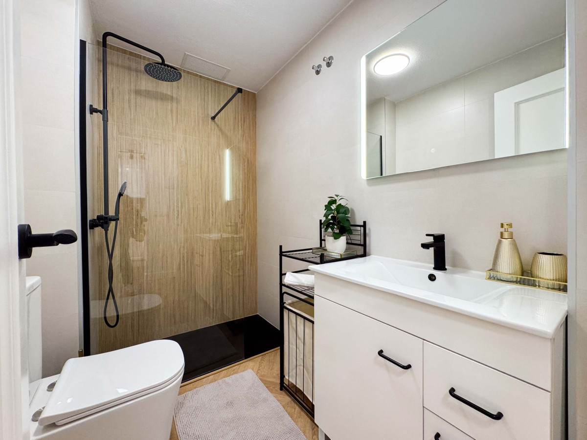 Se vende Apartamento Planta Media de 2 dormitorios en Costa Blanca, Alicante, España