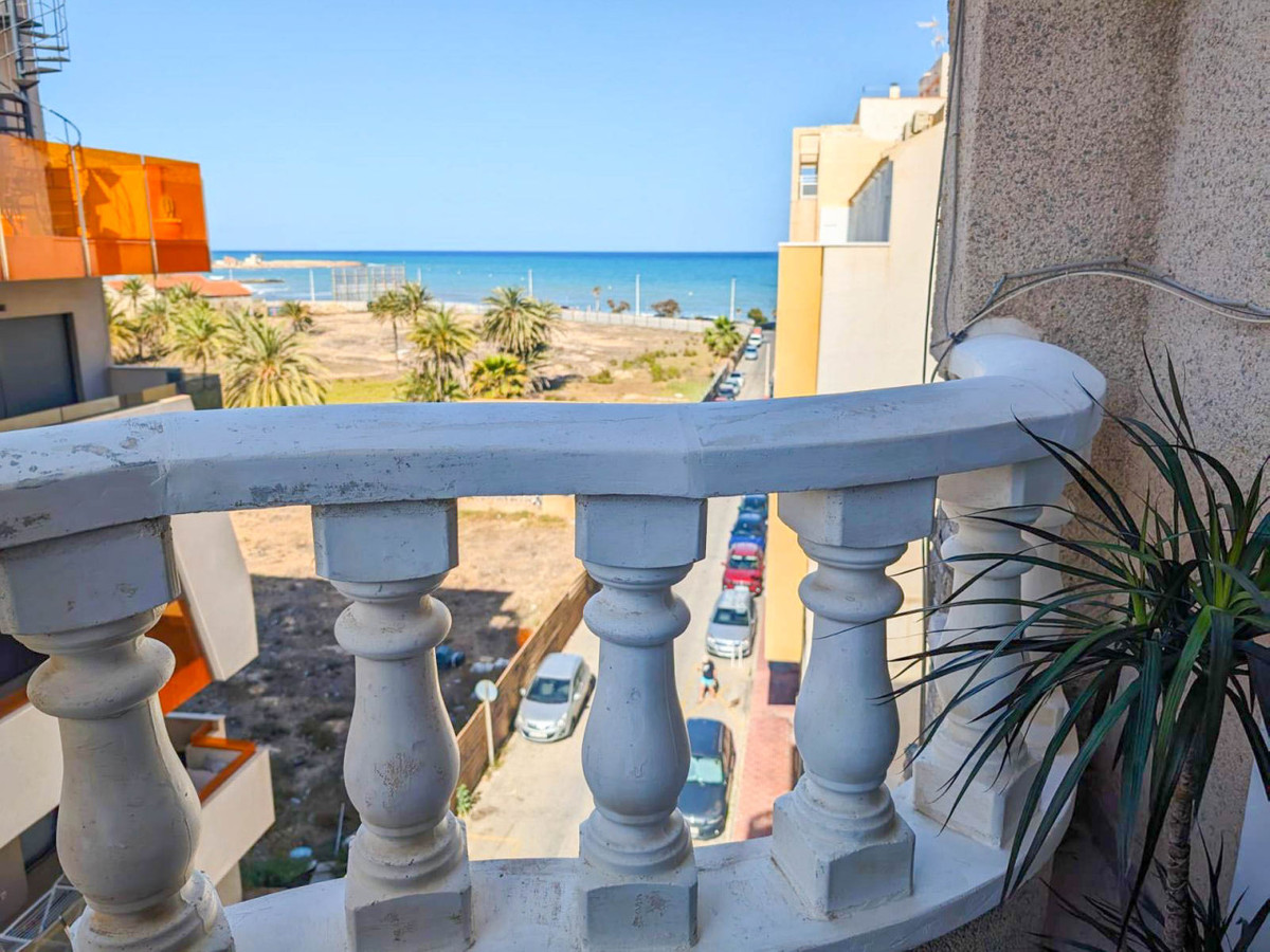 Se vende Apartamento Planta Media de 1 dormitorios en Costa Blanca, Alicante, España