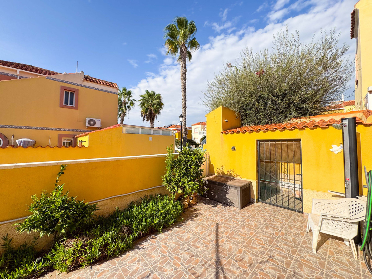2 Bed Townhouse for sale in La Regia Costa Blanca, Alicante, Spain