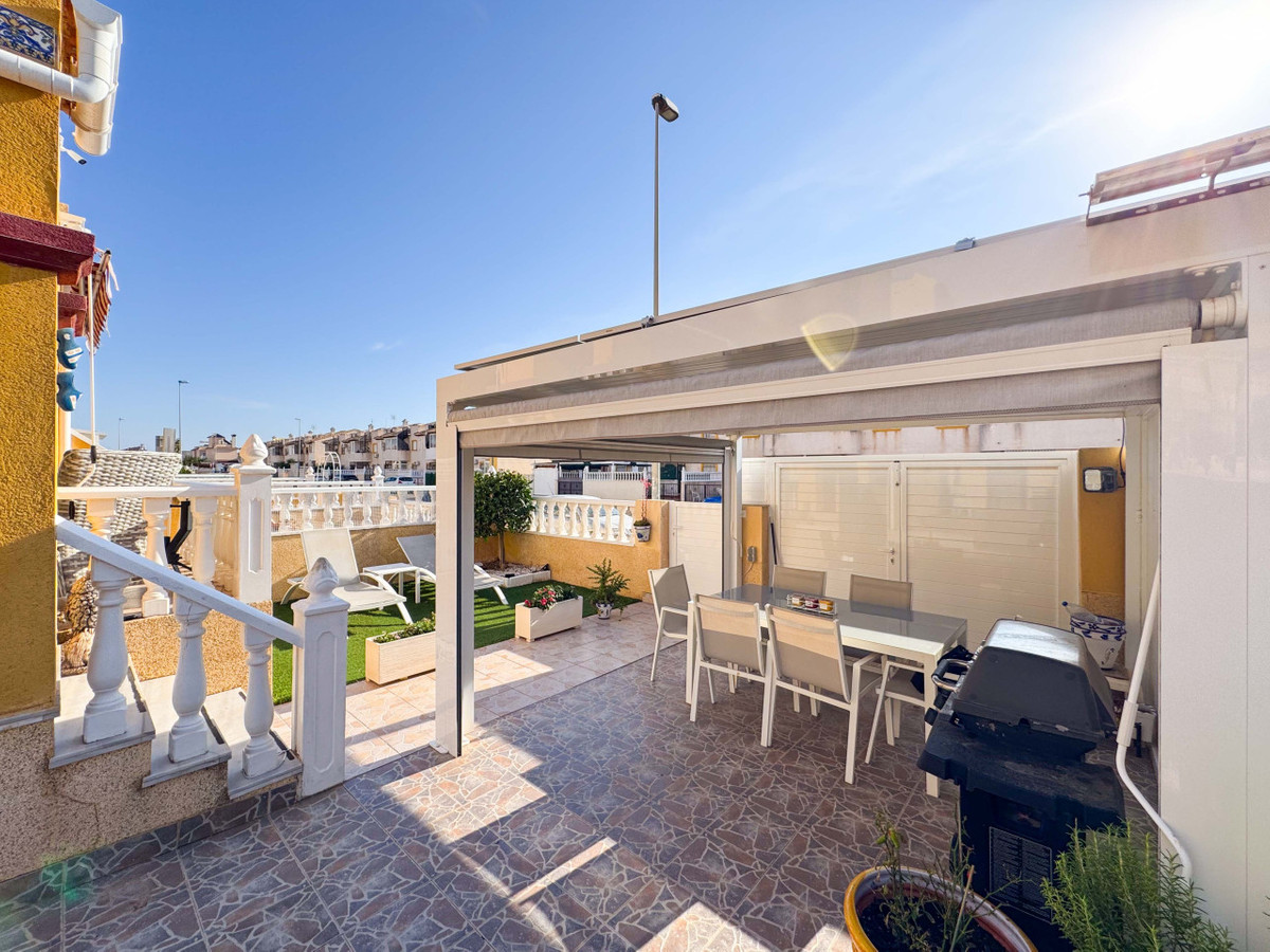 2 Bed Townhouse for sale in La Regia Costa Blanca, Alicante, Spain
