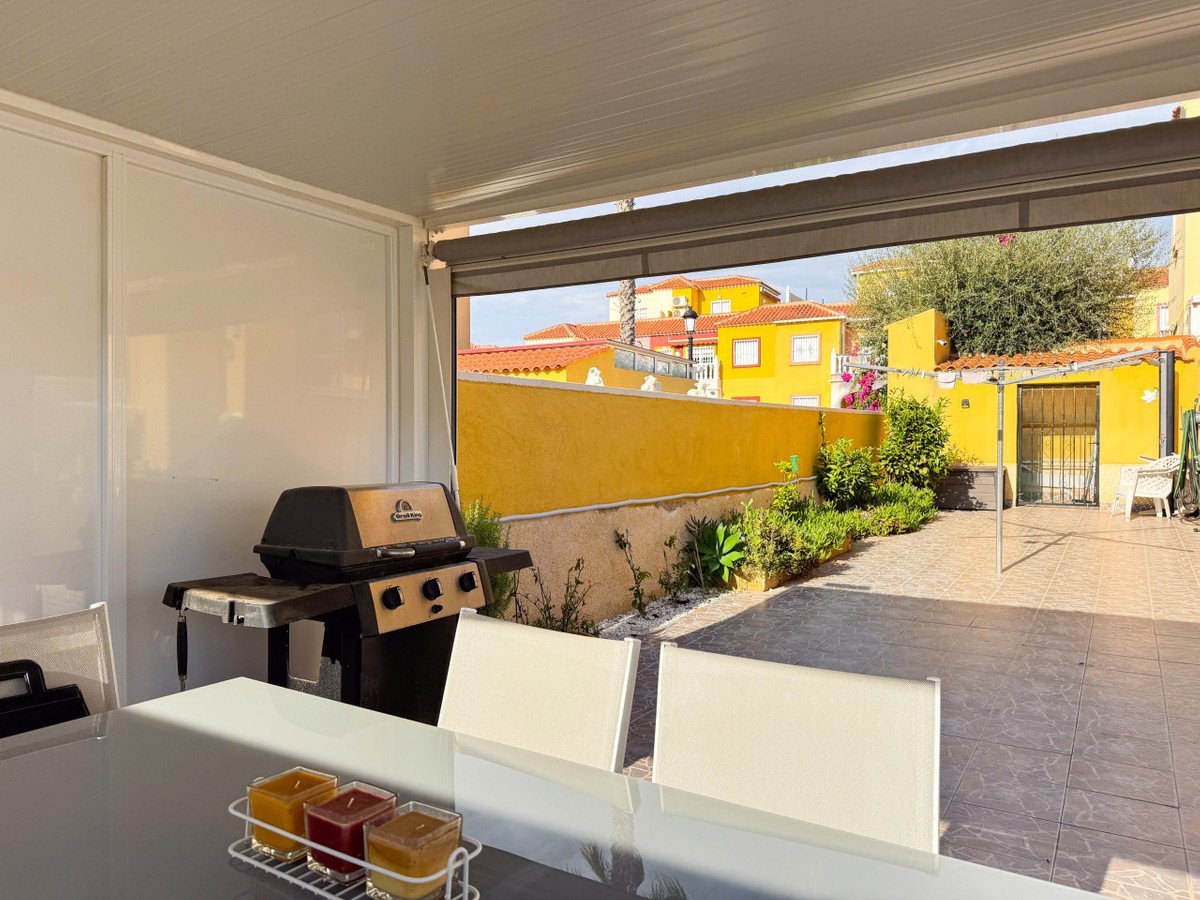 2 Bed Townhouse for sale in La Regia Costa Blanca, Alicante, Spain