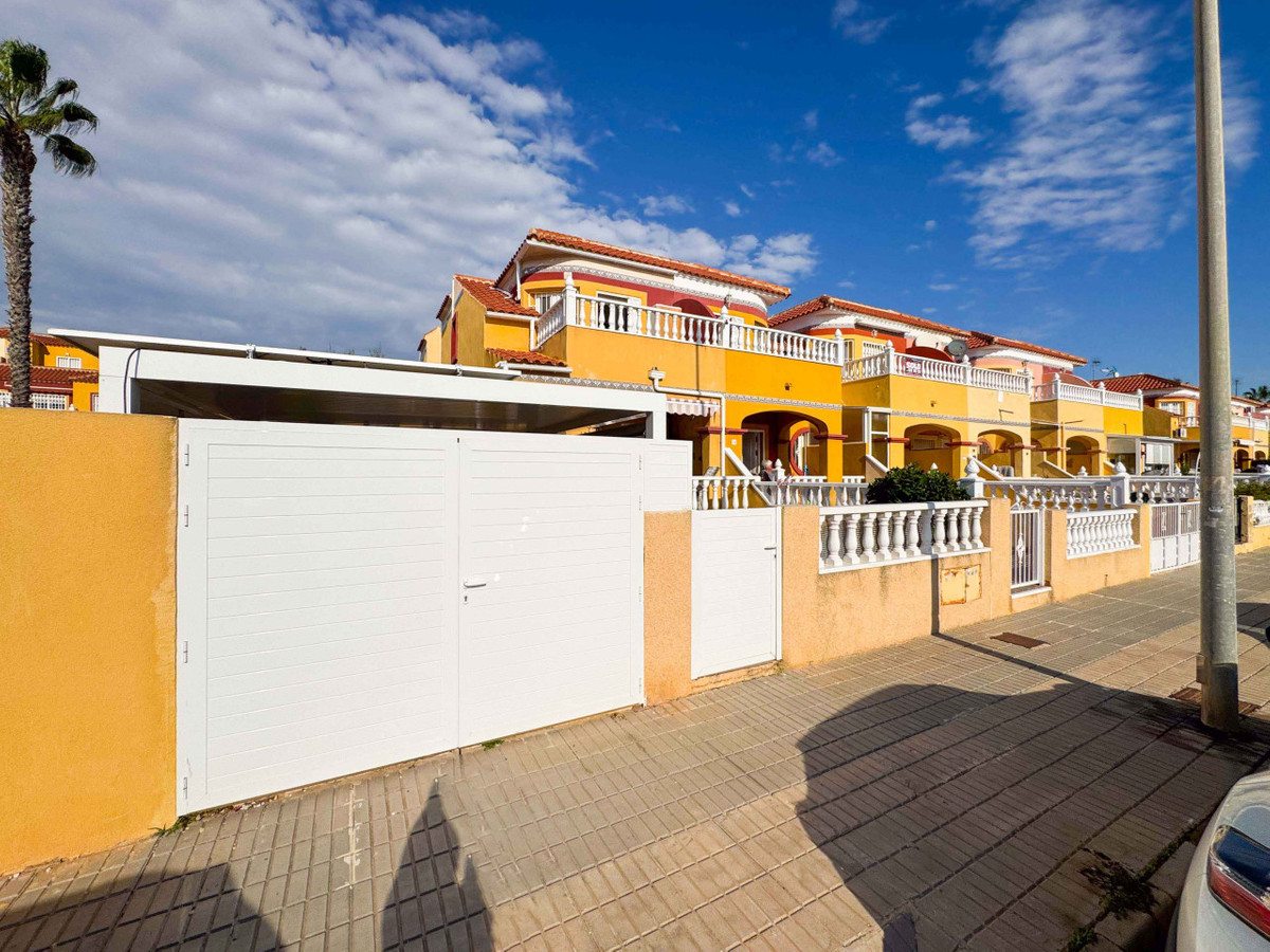 2 Bed Townhouse for sale in La Regia Costa Blanca, Alicante, Spain