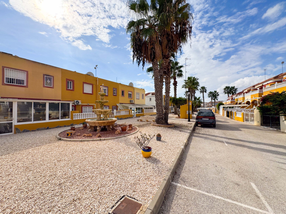 2 Bed Townhouse for sale in La Regia Costa Blanca, Alicante, Spain