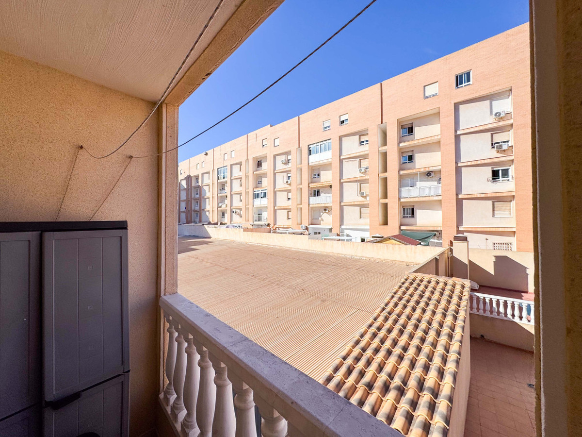 Se vende Apartamento Planta Media de 2 dormitorios en Costa Blanca, Alicante, España