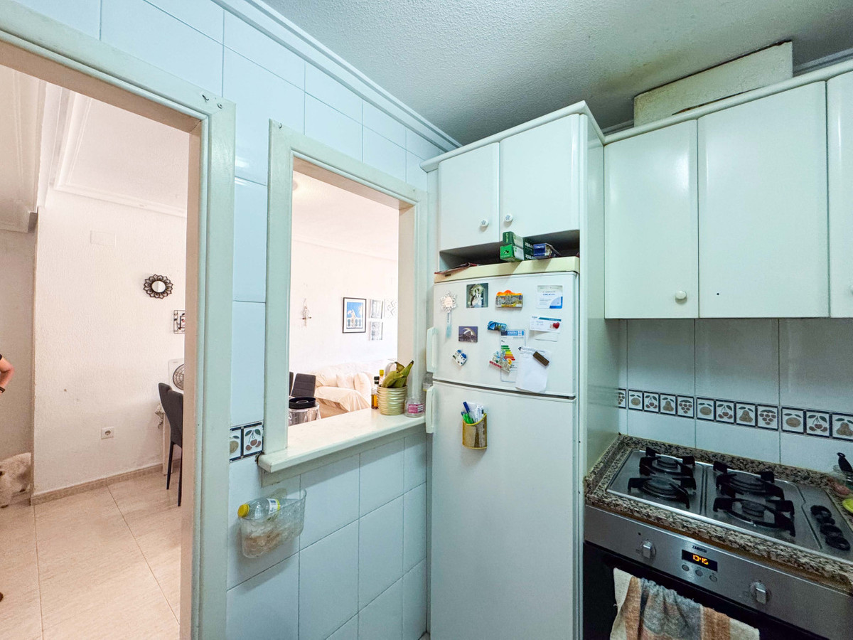 Se vende Apartamento Planta Media de 2 dormitorios en Costa Blanca, Alicante, España