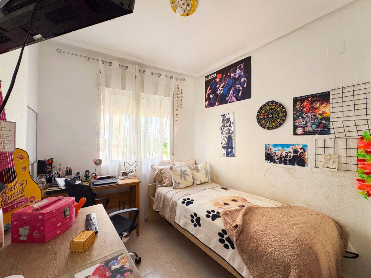 Se vende Apartamento Planta Media de 2 dormitorios en Costa Blanca, Alicante, España