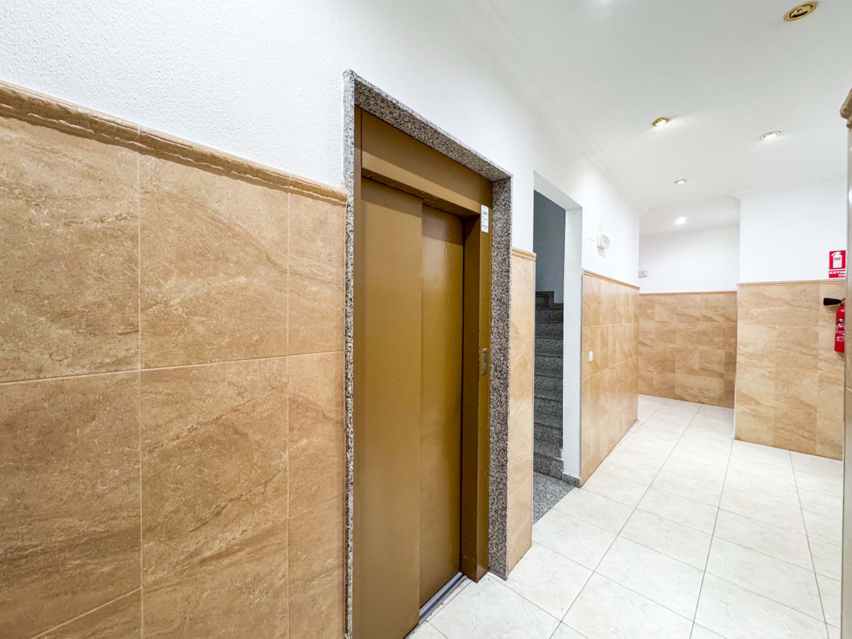 Se vende Apartamento Planta Media de 2 dormitorios en Costa Blanca, Alicante, España