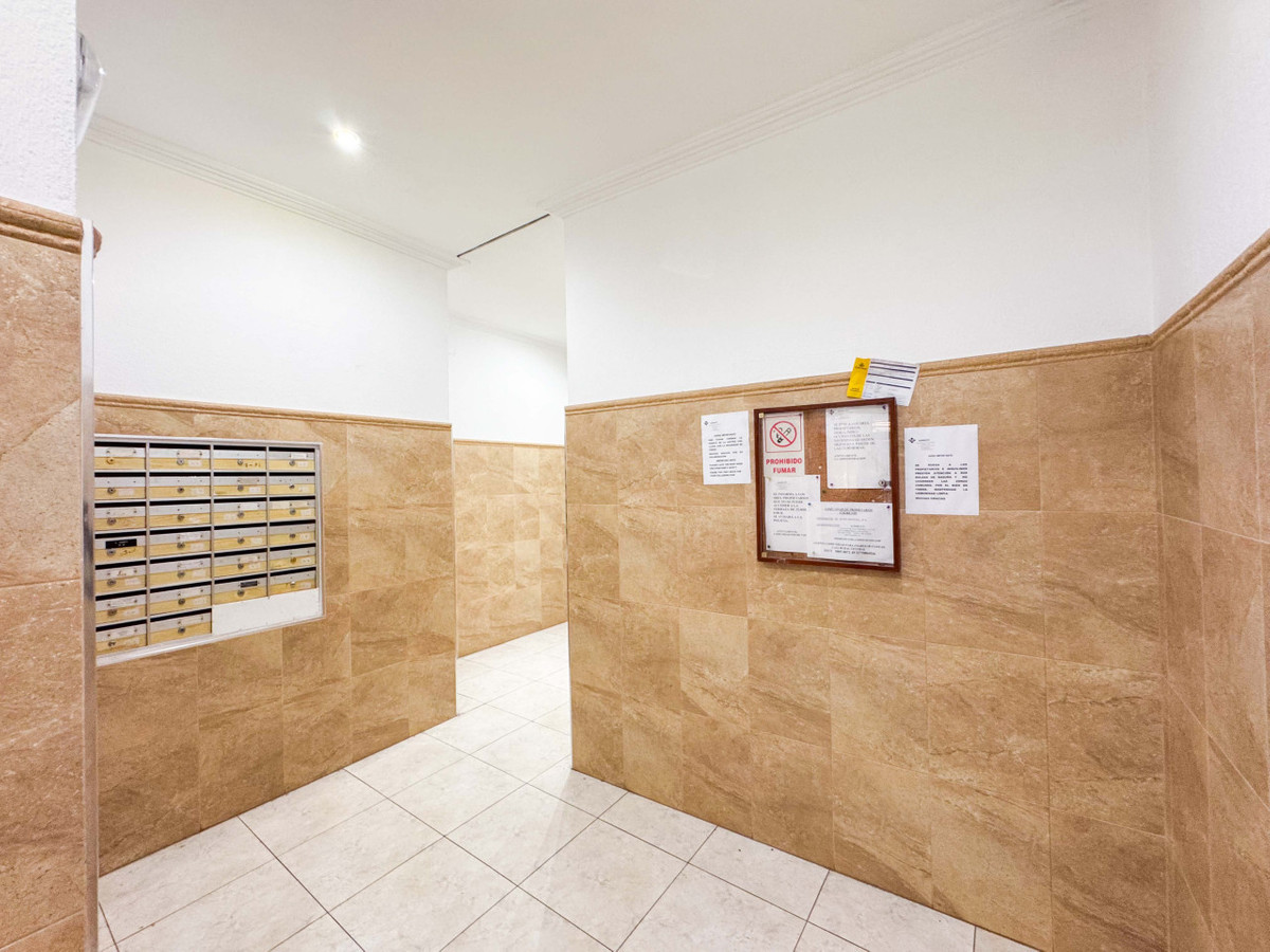 Se vende Apartamento Planta Media de 2 dormitorios en Costa Blanca, Alicante, España