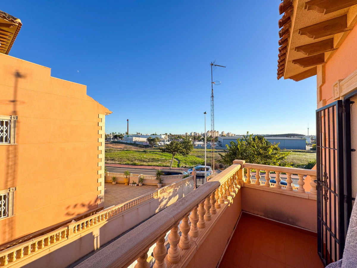 3 Bed Townhouse for sale in Aguas Nuevas Costa Blanca, Alicante, Spain