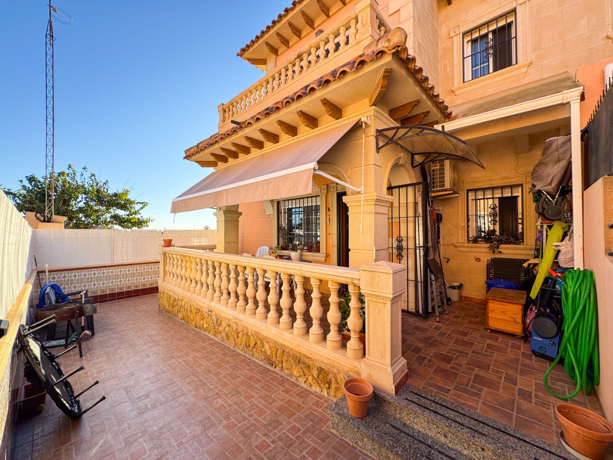 3 Bed Townhouse for sale in Aguas Nuevas Costa Blanca, Alicante, Spain