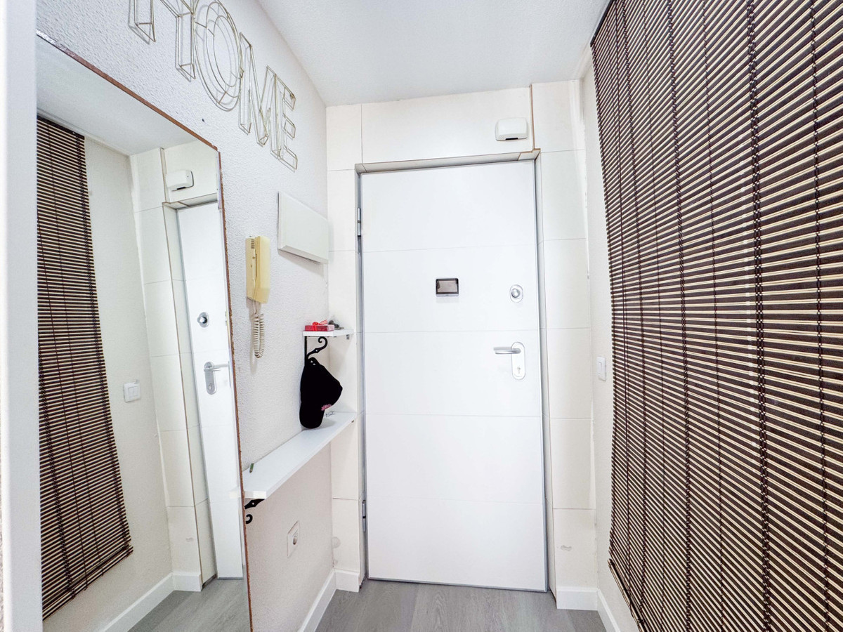 Se vende Apartamento Planta Media de 2 dormitorios en Costa Blanca, Alicante, España