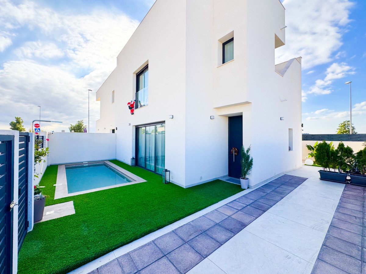 Se vende Adosada de 2 dormitorios en Costa Blanca, Alicante, España