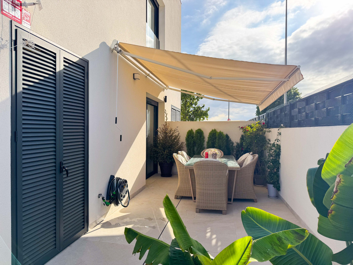Se vende Adosada de 2 dormitorios en Costa Blanca, Alicante, España