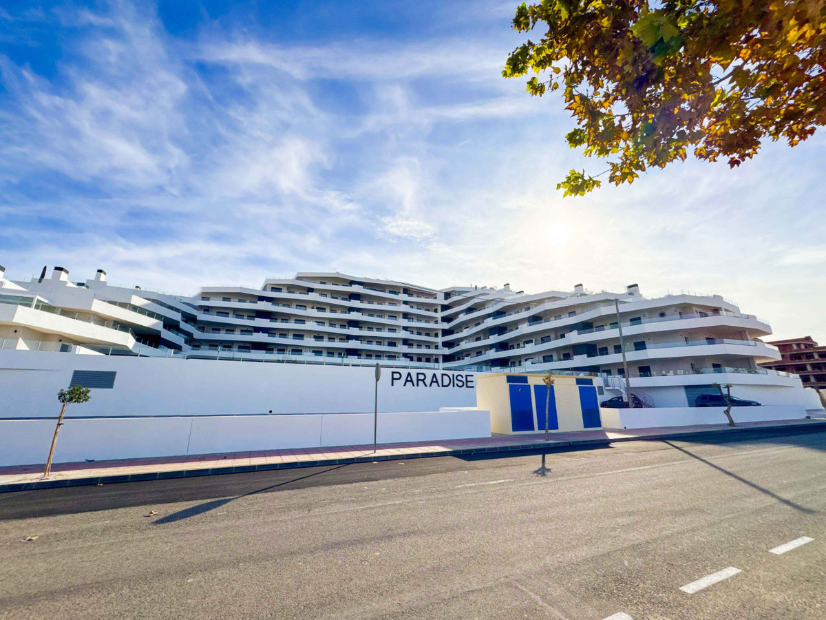 Se vende Apartamento Planta Baja de 2 dormitorios en Costa Blanca, Alicante, España