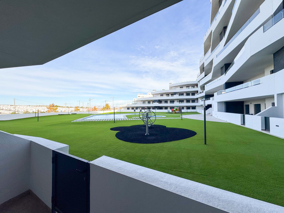 Se vende Apartamento Planta Baja de 2 dormitorios en Costa Blanca, Alicante, España