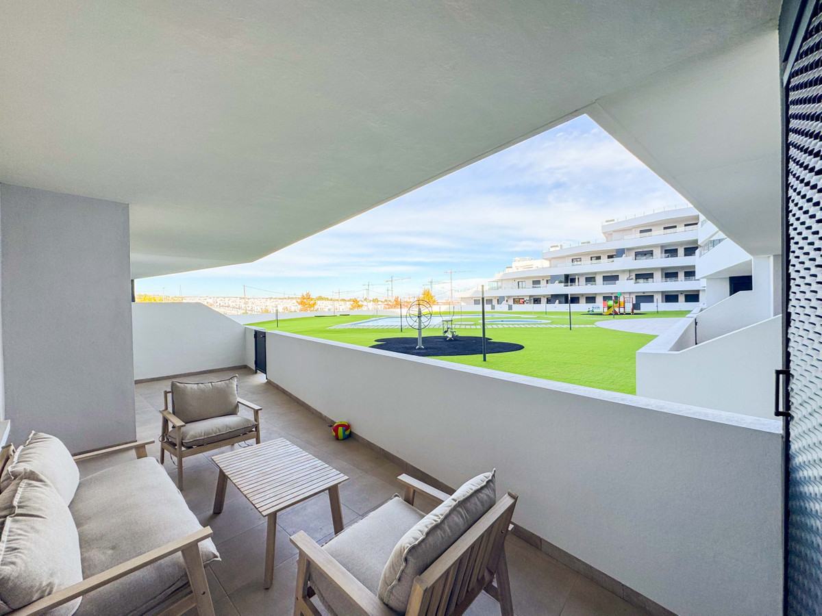 Se vende Apartamento Planta Baja de 2 dormitorios en Costa Blanca, Alicante, España
