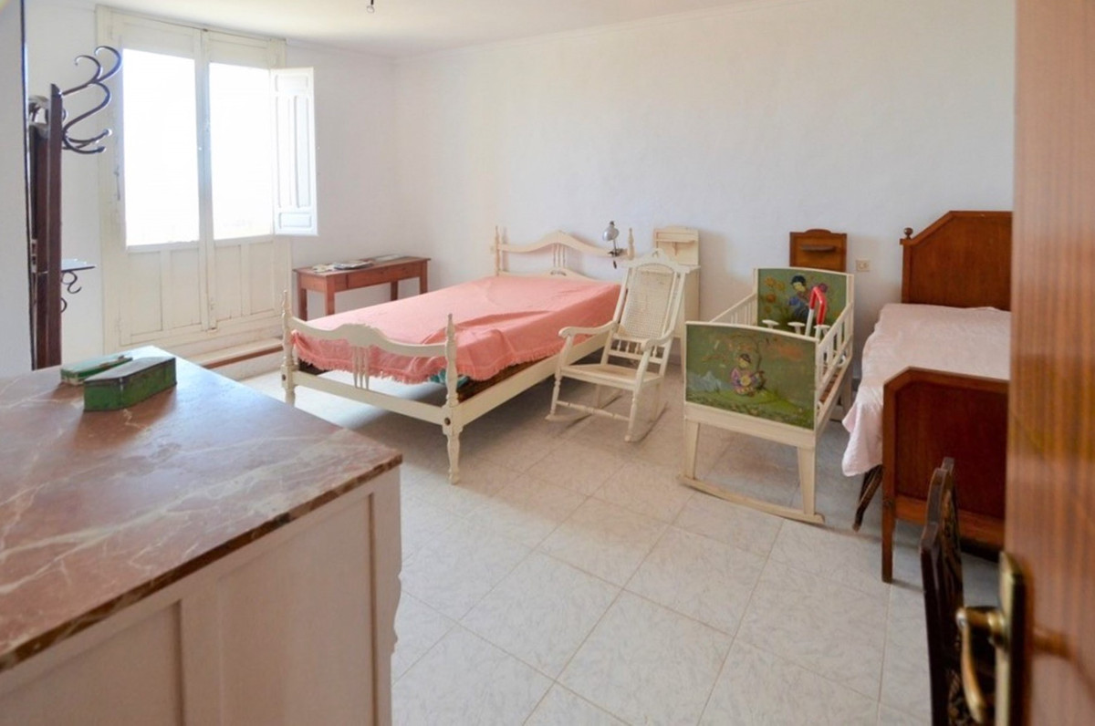 7 Bed Townhouse for sale in Orihuela Costa Blanca, Alicante, Spain