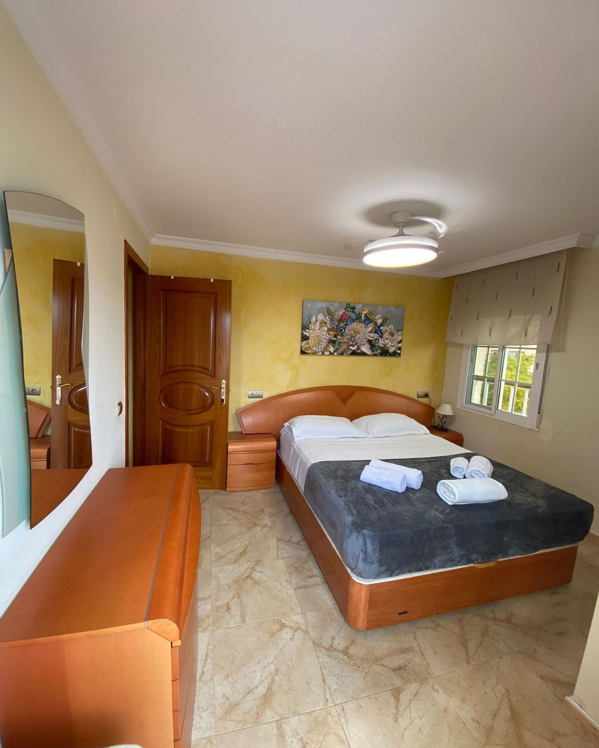 Se vende Apartamento Planta Media de 2 dormitorios en Costa Del Sol, Málaga, España