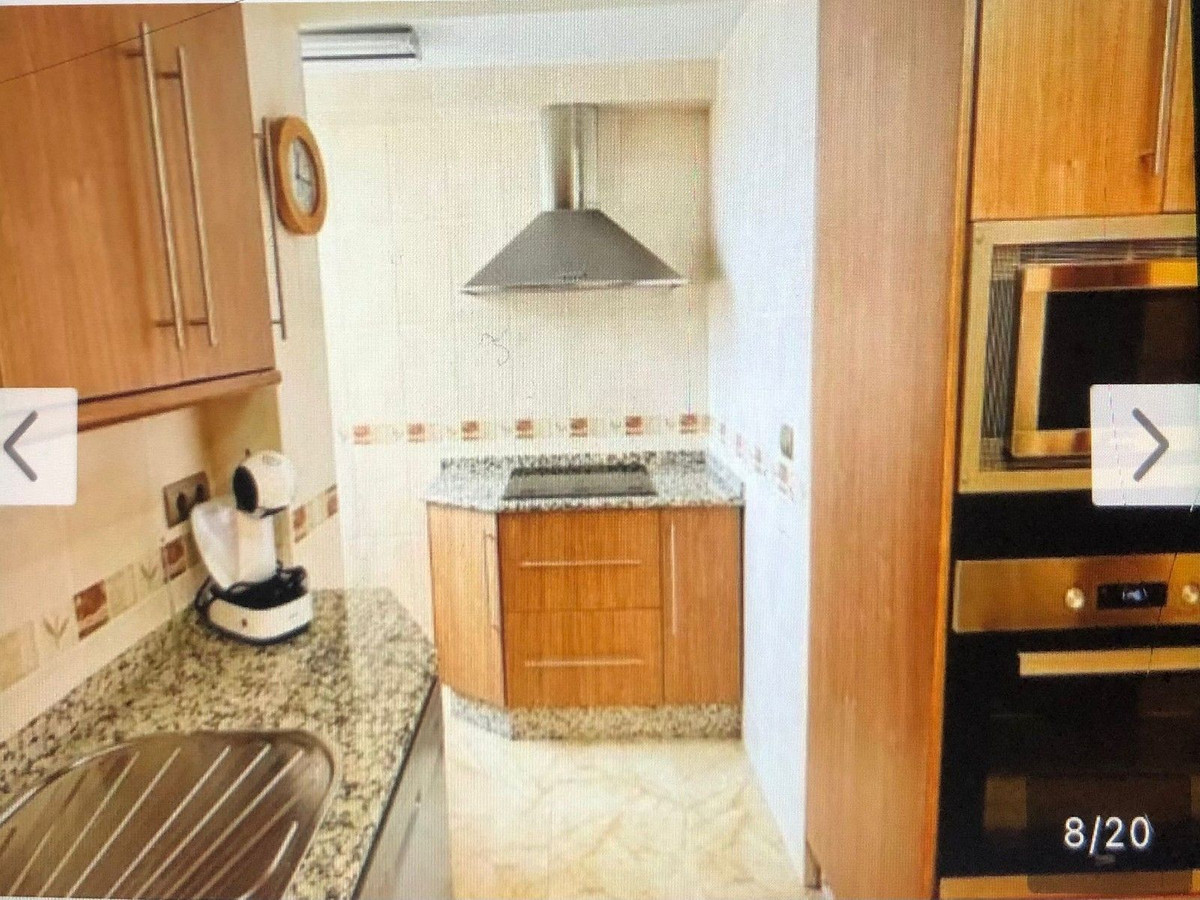 Se vende Apartamento Planta Media de 2 dormitorios en Costa Del Sol, Málaga, España