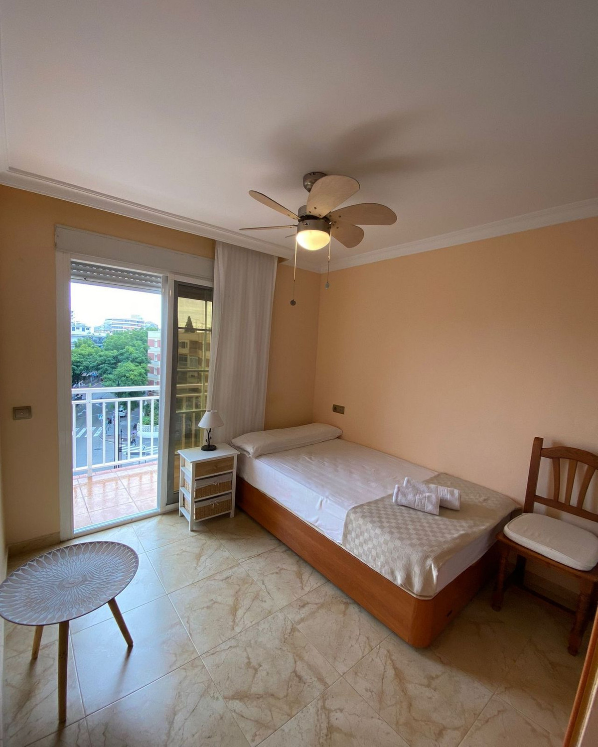 Se vende Apartamento Planta Media de 2 dormitorios en Costa Del Sol, Málaga, España