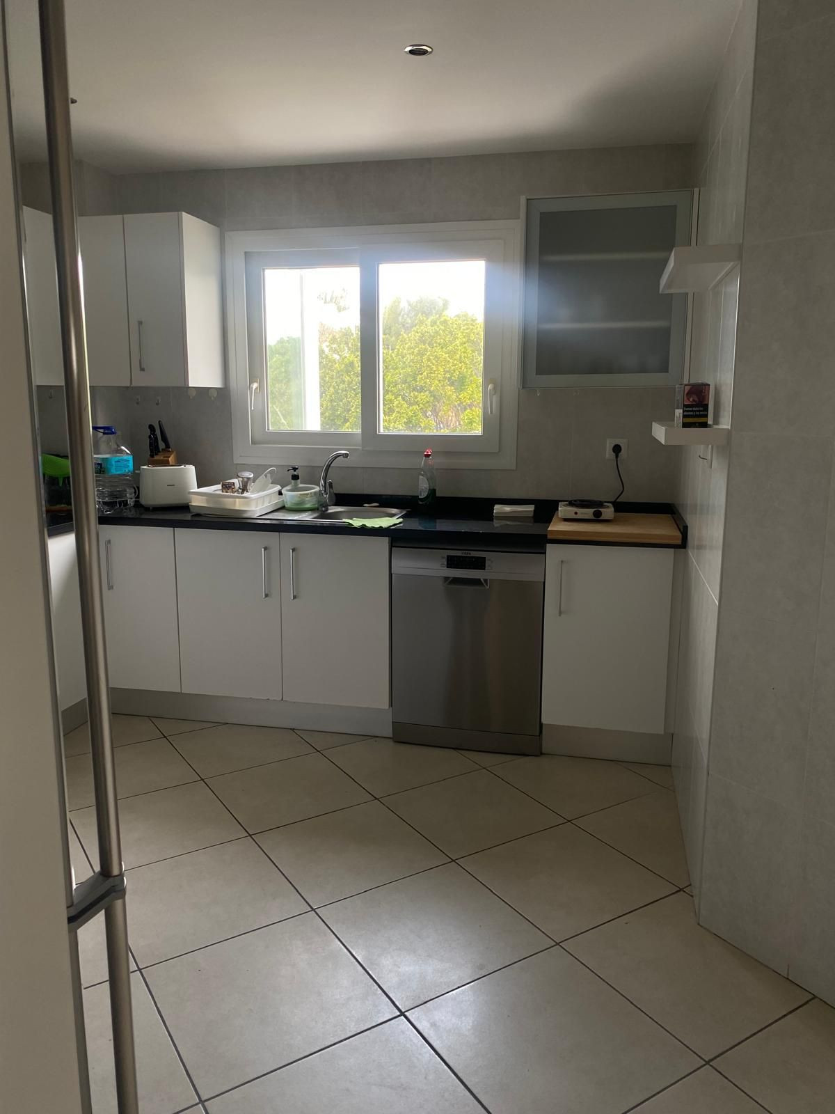 Se vende Apartamento Planta Media de 2 dormitorios en Costa Del Sol, Málaga, España