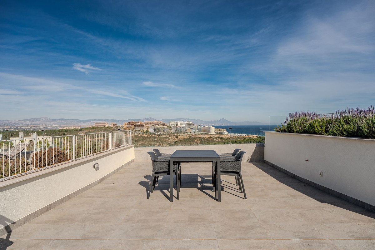 3 Bed Apartment for sale in Gran Alacant Costa Blanca, Alicante, Spain