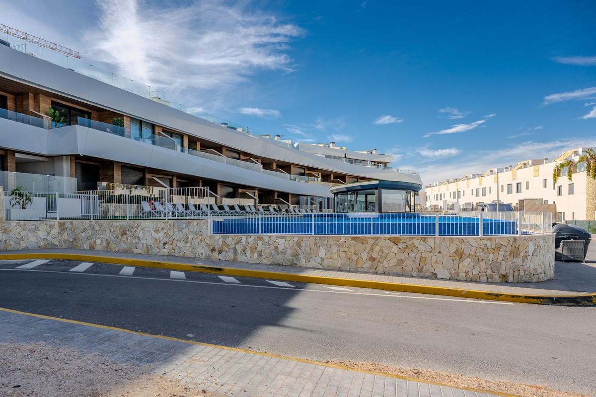 3 Bed Apartment for sale in Gran Alacant Costa Blanca, Alicante, Spain