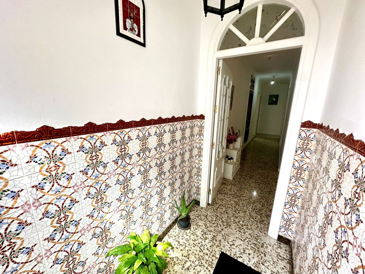 2 Bed Apartment for sale in Estepona Costa Del Sol, Málaga, Spain