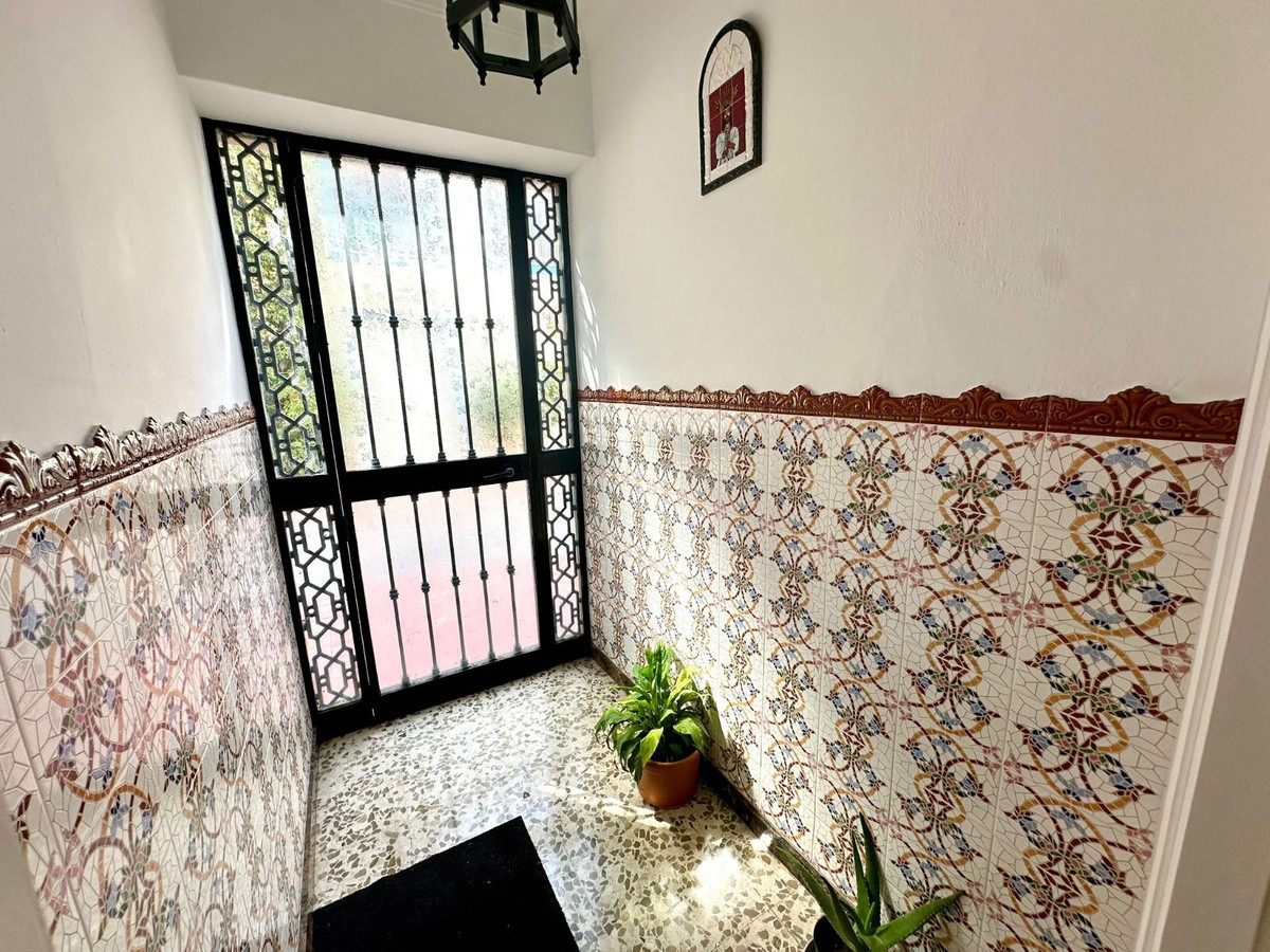 2 Bed Apartment for sale in Estepona Costa Del Sol, Málaga, Spain