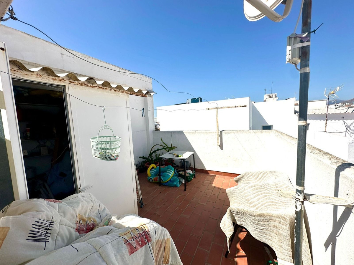 2 Bed Apartment for sale in Estepona Costa Del Sol, Málaga, Spain