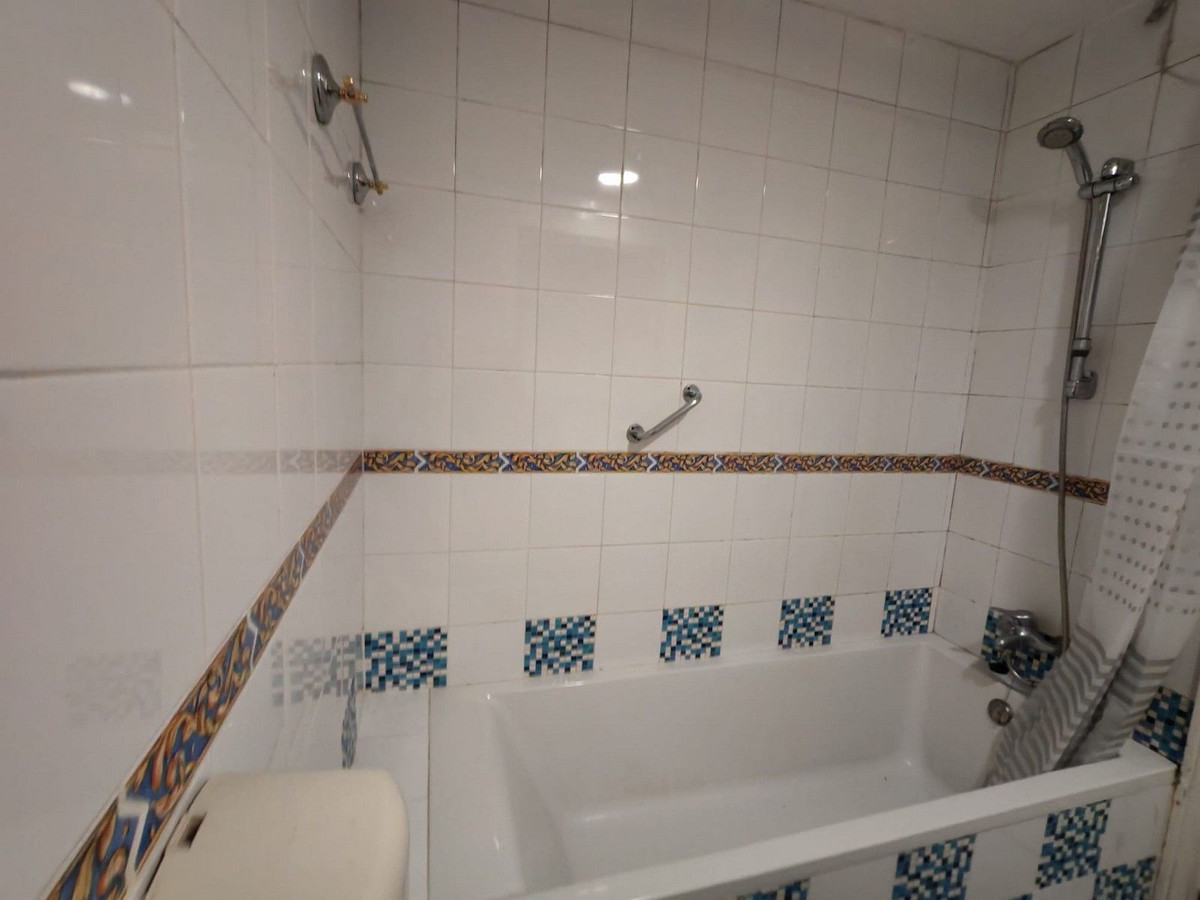 Se vende Apartamento Planta Media de 1 dormitorios en Costa Del Sol, Málaga, España