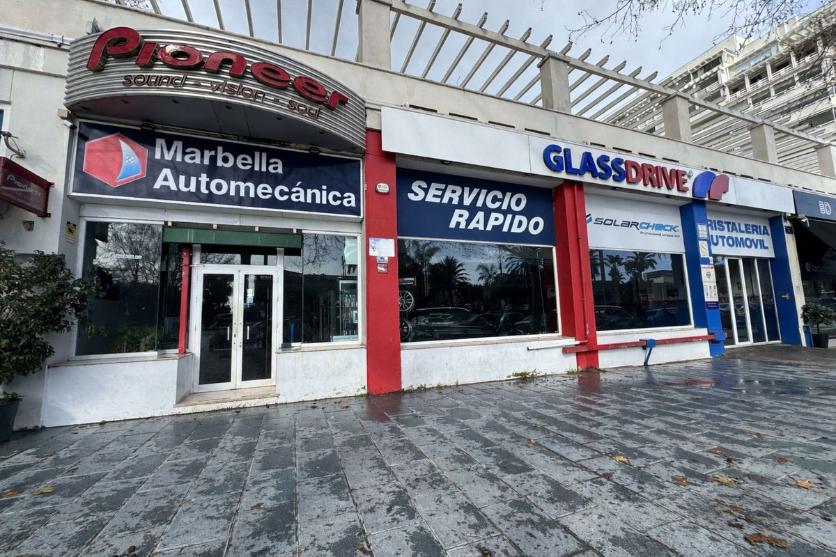 Commercial unit for sale in Marbella Costa Del Sol, Málaga, Spain