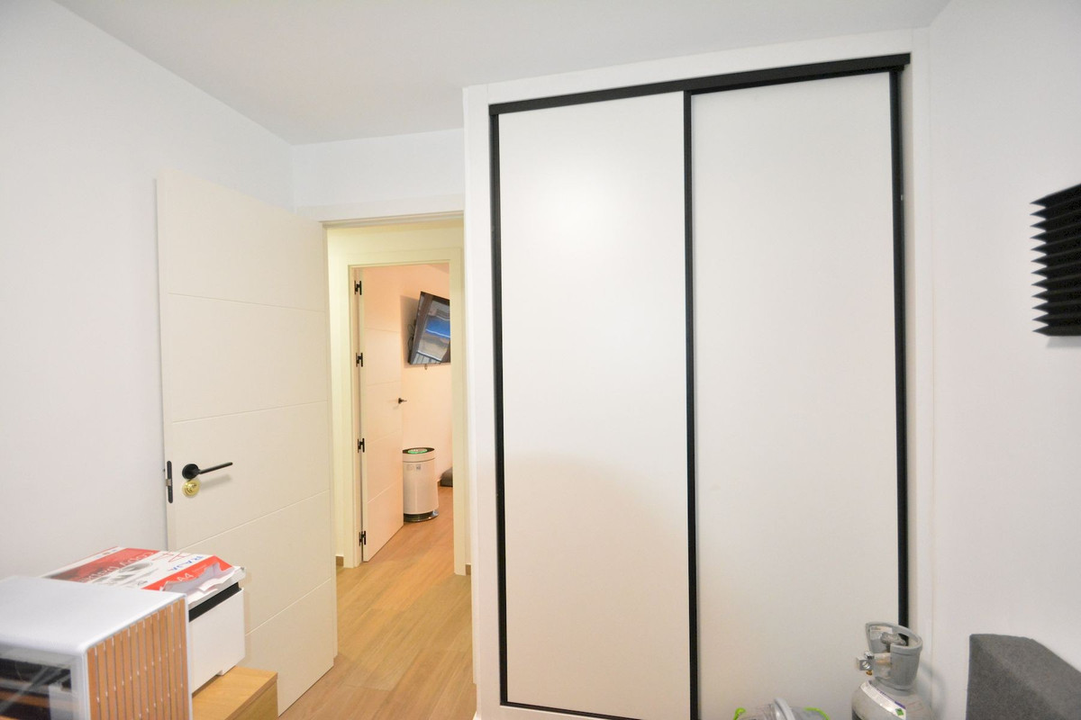 3 Bed Apartment for sale in Guardamar Del Segura Costa Blanca, Alicante, Spain