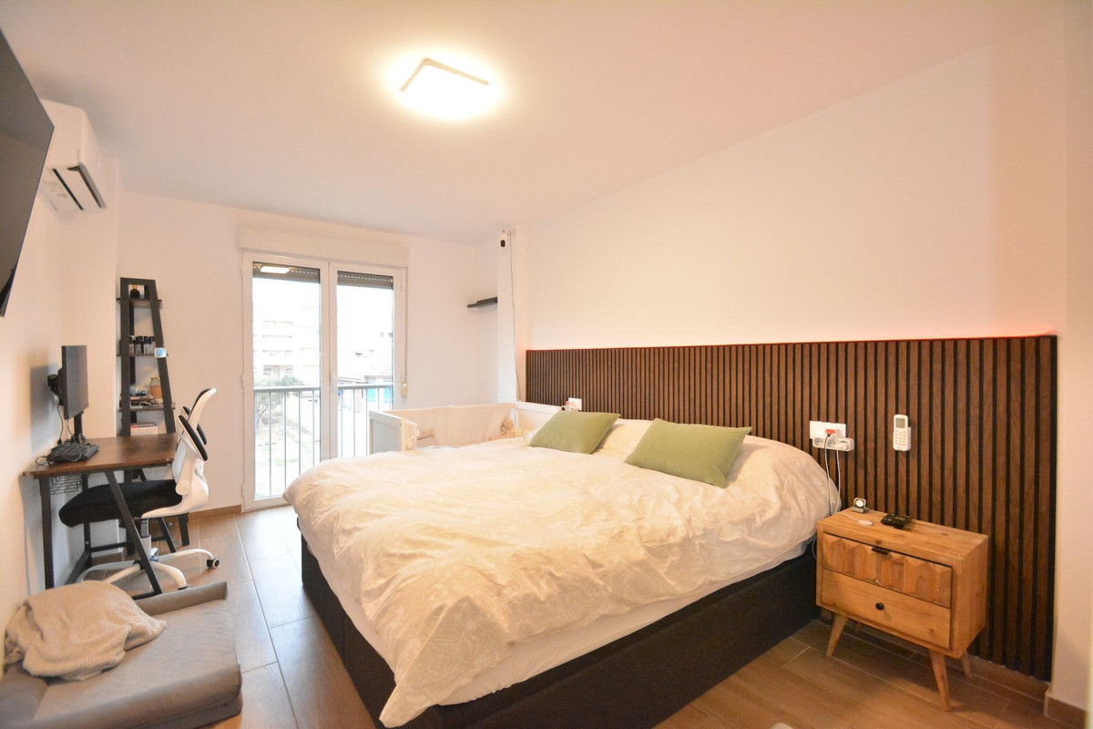 3 Bed Apartment for sale in Guardamar Del Segura Costa Blanca, Alicante, Spain