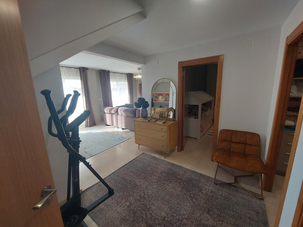Se vende Villa - Chalet de 5 dormitorios en Costa Blanca, Alicante, España