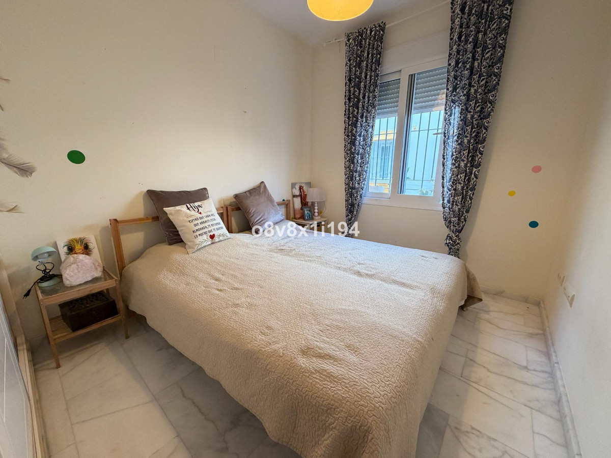 Se vende Apartamento Planta Media de 2 dormitorios en Costa Del Sol, Málaga, España