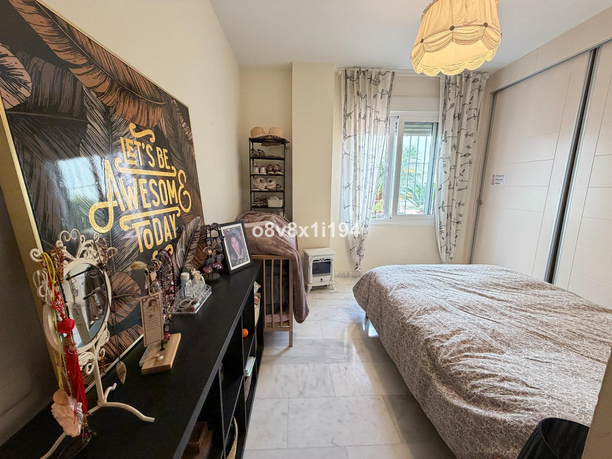 Se vende Apartamento Planta Media de 2 dormitorios en Costa Del Sol, Málaga, España