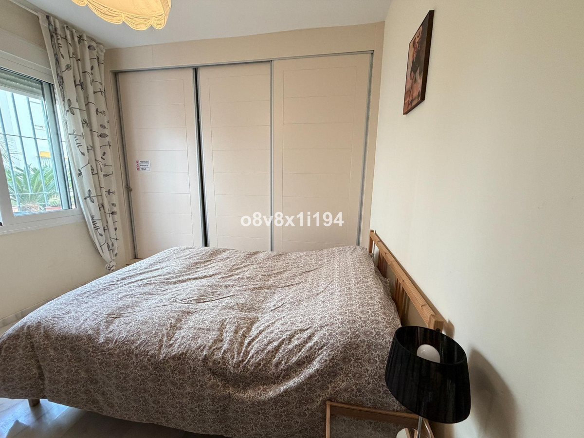 Se vende Apartamento Planta Media de 2 dormitorios en Costa Del Sol, Málaga, España