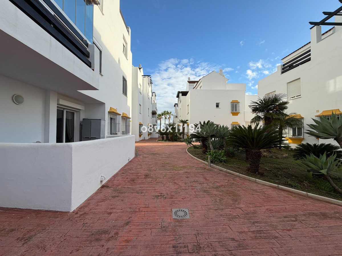 Se vende Apartamento Planta Media de 2 dormitorios en Costa Del Sol, Málaga, España
