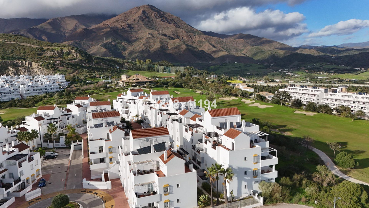 Se vende Apartamento Planta Media de 2 dormitorios en Costa Del Sol, Málaga, España