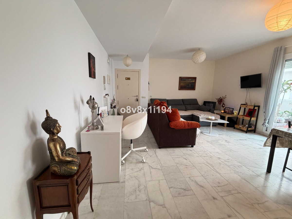 Se vende Apartamento Planta Media de 2 dormitorios en Costa Del Sol, Málaga, España