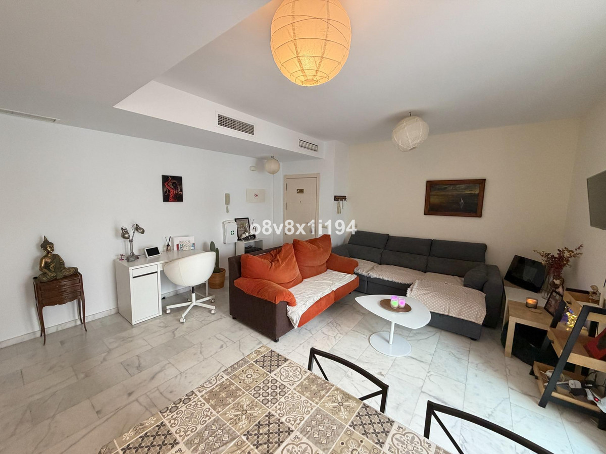 Se vende Apartamento Planta Media de 2 dormitorios en Costa Del Sol, Málaga, España